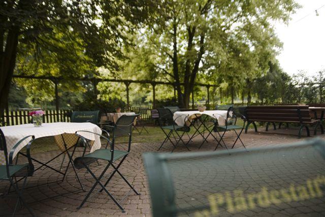 Hotel Restaurant Piaerdestall Hoevelhof Buitenkant foto